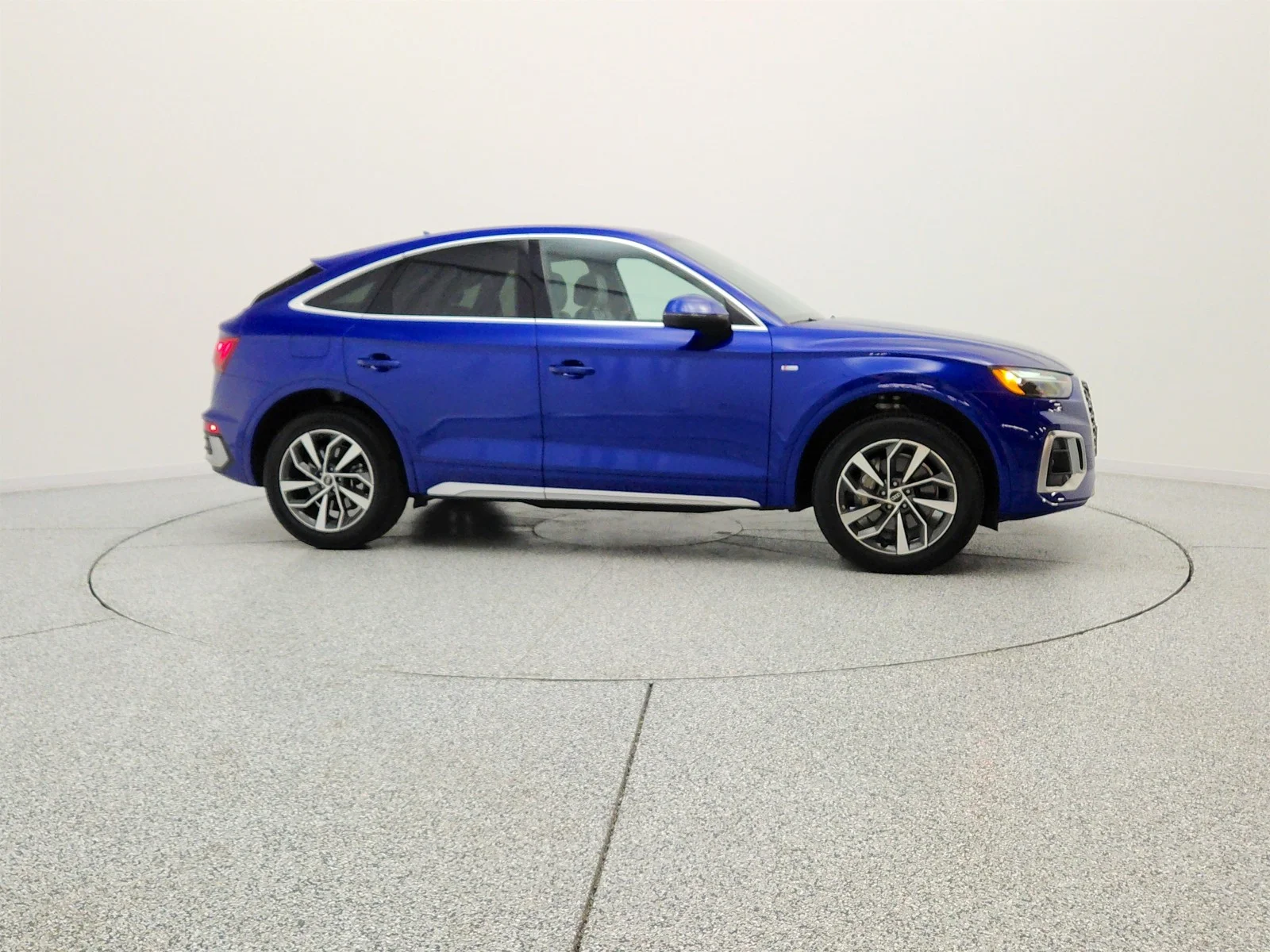 Used 2022 Ultra Blue Metallic Audi S line Premium 45 TFSI quattro image 4