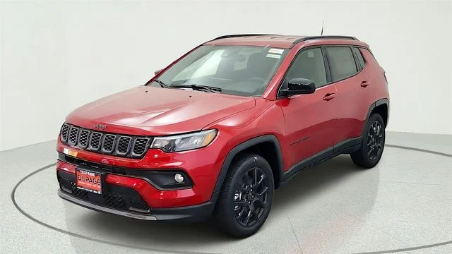 New 2026 Red Hot Pearlcoat Jeep Latitude image 5