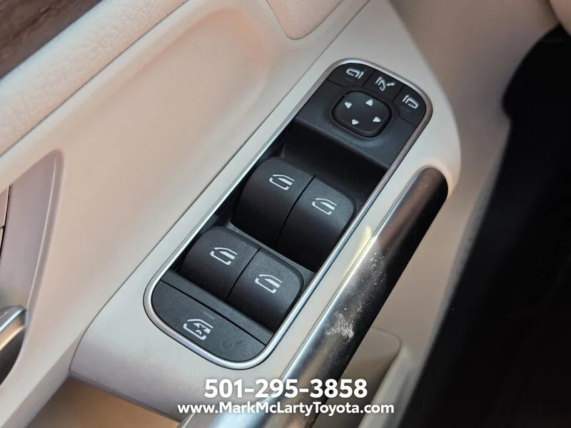 Used 2023 MANUFAKTUR Patagonia Red MERCEDES-BENZ GLA 250 4MATIC® SUV image 23