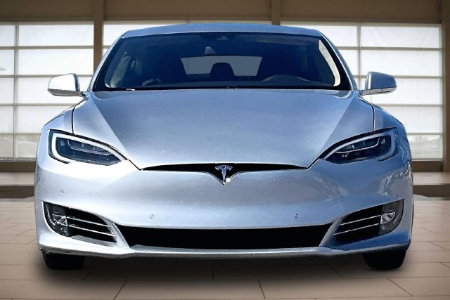 Used 2016 Silver Tesla  image 3
