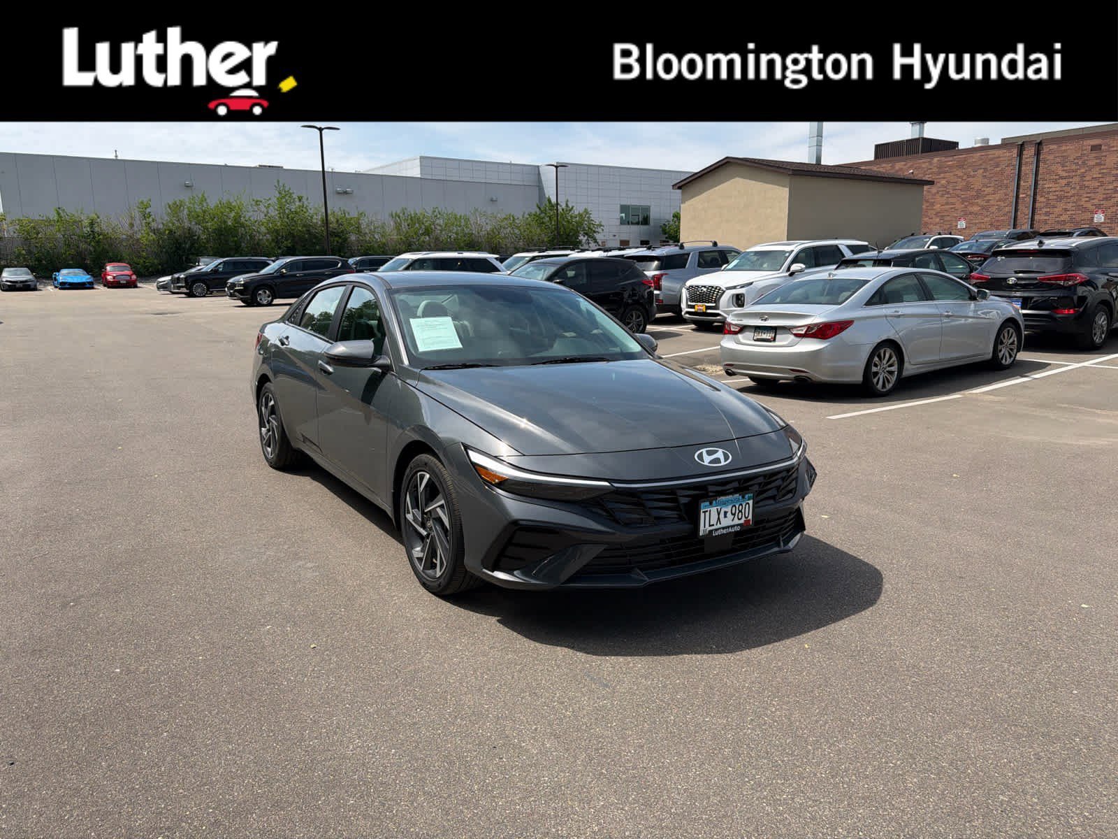 2026 Hyundai Elantra 1.6 HEV Limited DCT's photo