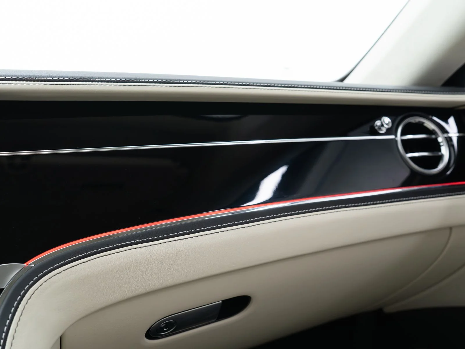 Certified Used 2021 Beluga Bentley W12 image 40