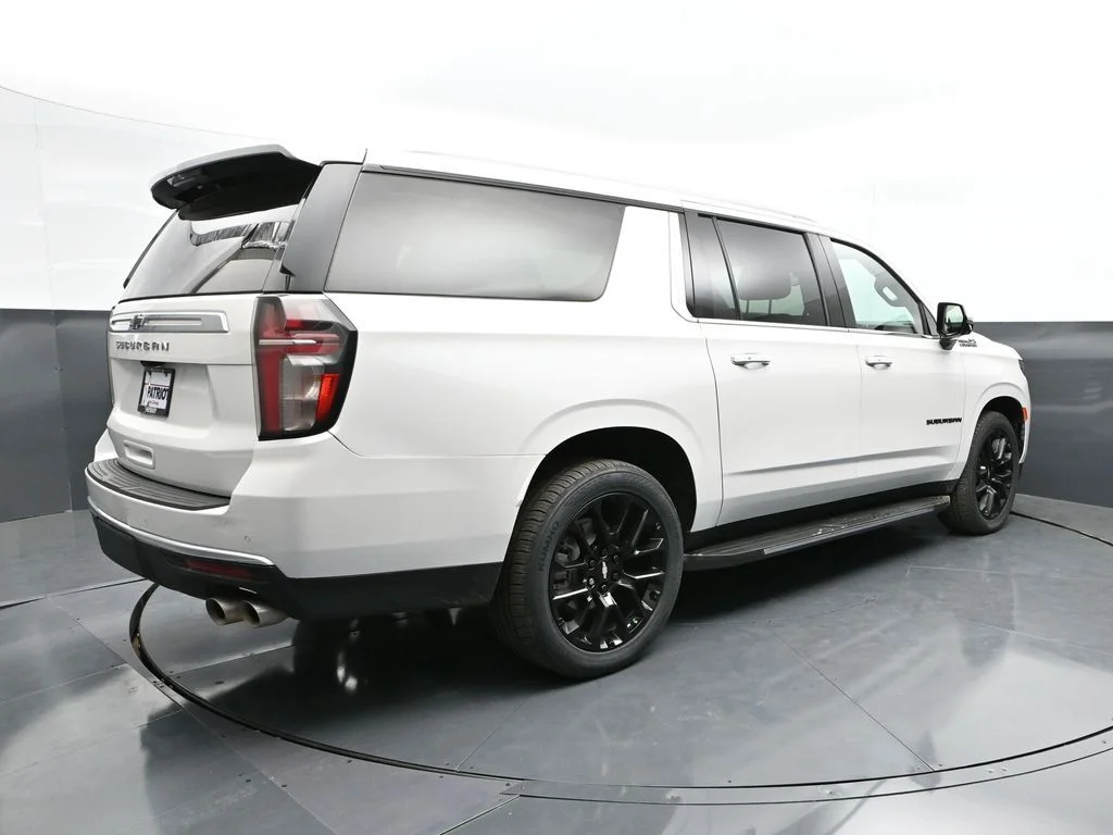 Used 2022 Beige Chevrolet High Country image 31