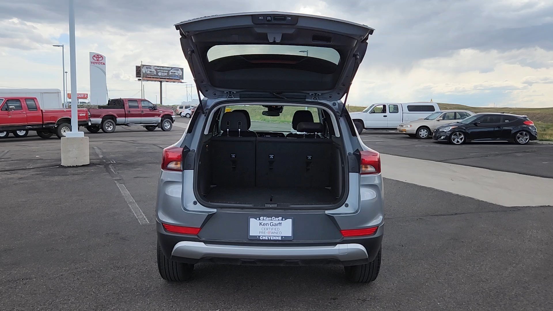 Used 2026 Sterling Gray Metallic Chevrolet LT image 18