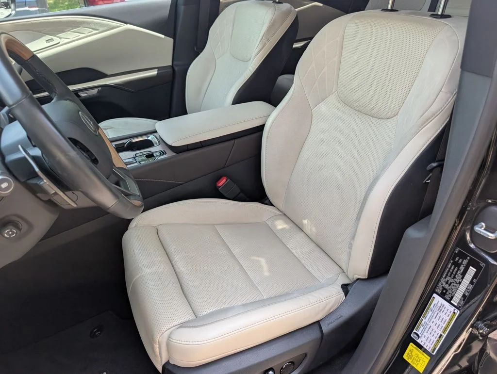 Used 2024 Black Lexus 350 Luxury image 5