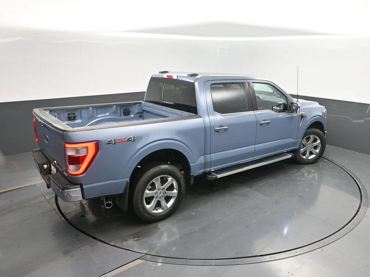 Used 2023 Azure Gray Metallic Tri-Coat Ford LARIAT image 45