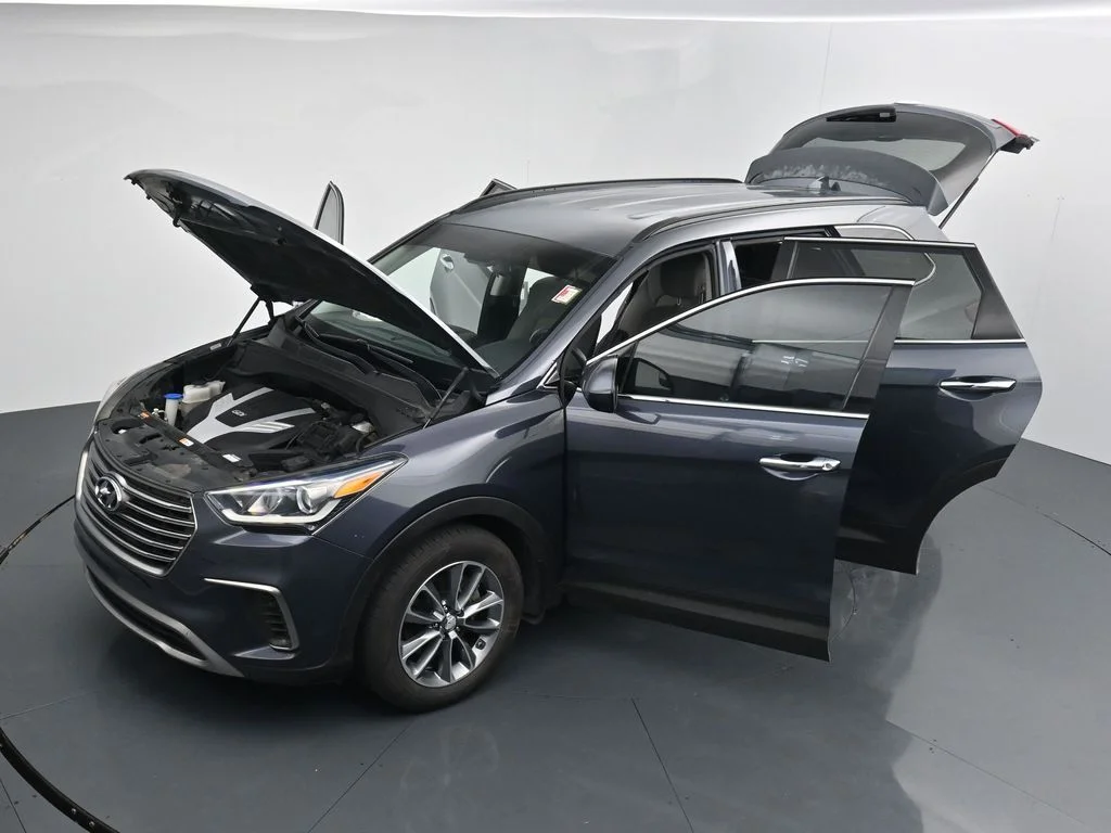 Used 2019 Blue Hyundai SE image 36