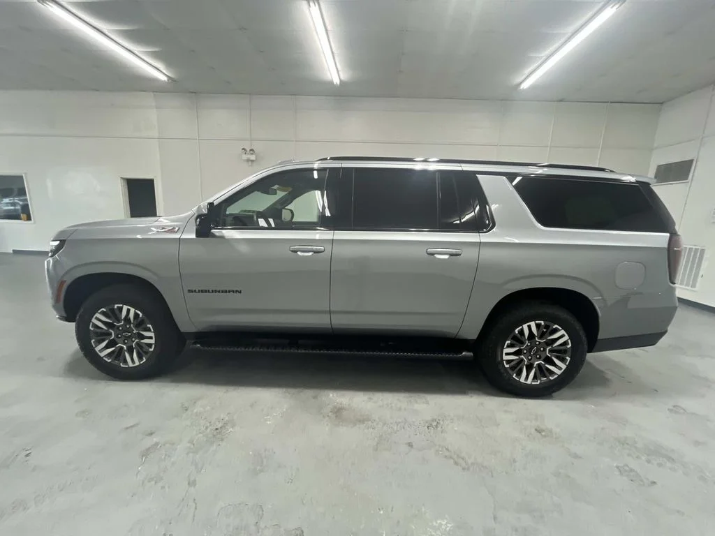 Used 2025 Sterling Gray Metallic Chevrolet Z71 image 5