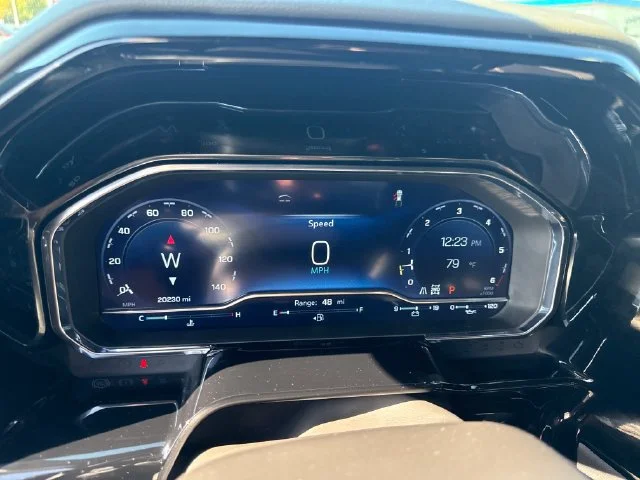 Used 2025 Cypress Gray Chevrolet ZR2 image 19