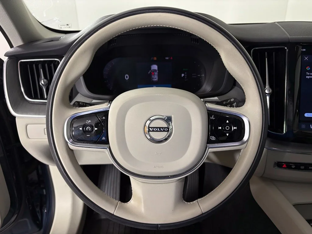 Used 2024 Blue Volvo T8 Plus Dark Theme image 18