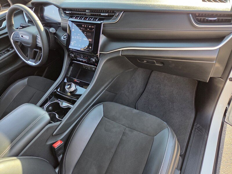 Used 2023 White Jeep Altitude X image 19