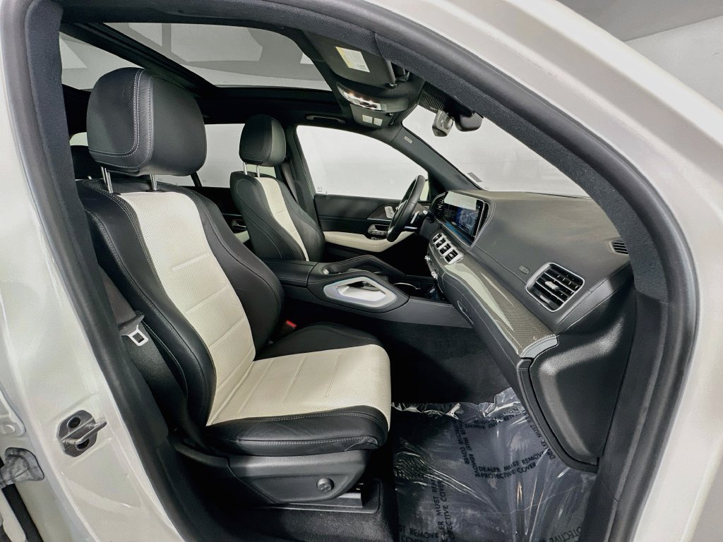 Certified Used 2023  Mercedes-Benz GLE 450 image 29