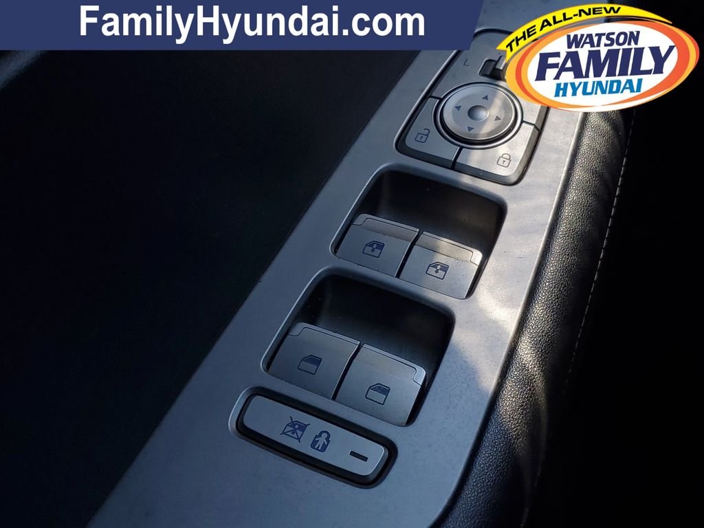 Used 2021 Black Hyundai SEL image 25