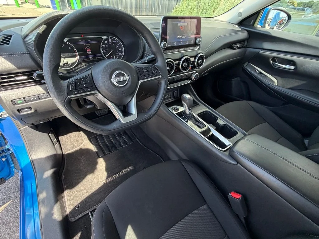 Used 2025 Blue Nissan SV image 7