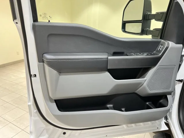 New 2026 White Ford XLT image 17