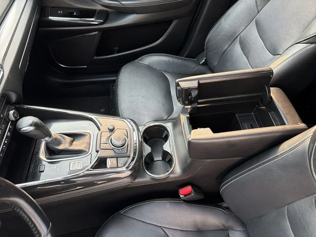 Used 2020 Blue Mazda Grand Touring image 23