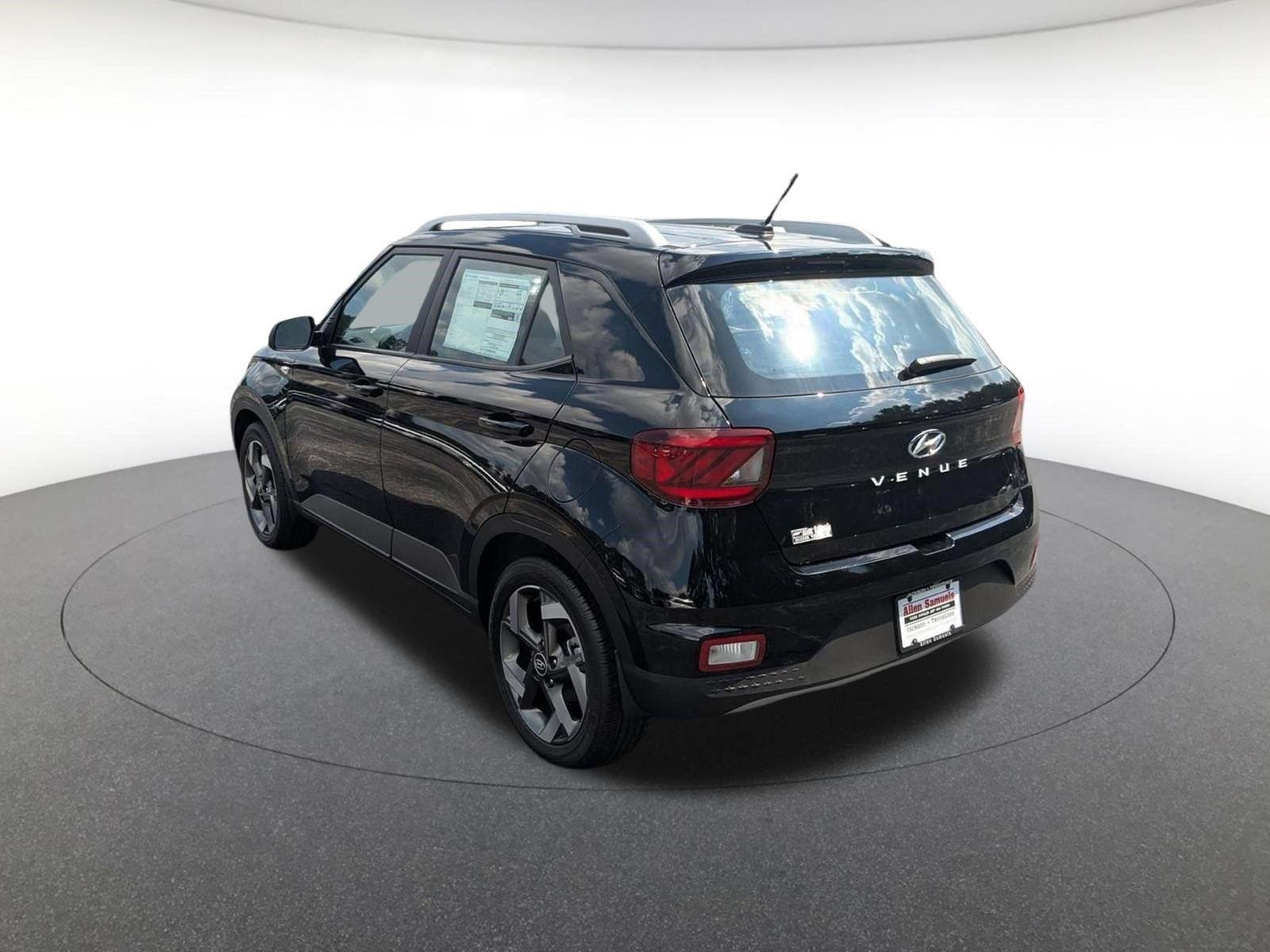 New 2026 Onyx Black Hyundai SEL image 6