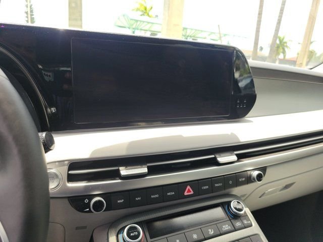 Certified Used 2024 White Hyundai SEL PREMIUM image 28