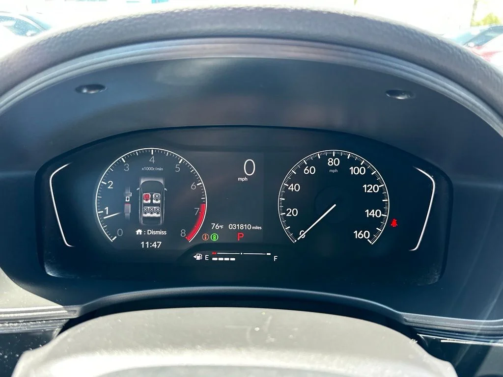 Certified Used 2023 Silver Honda LX image 24