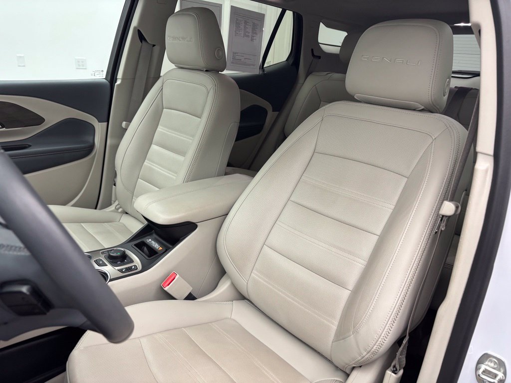 Certified Used 2023 White Frost Tri-Coat GMC Denali image 24