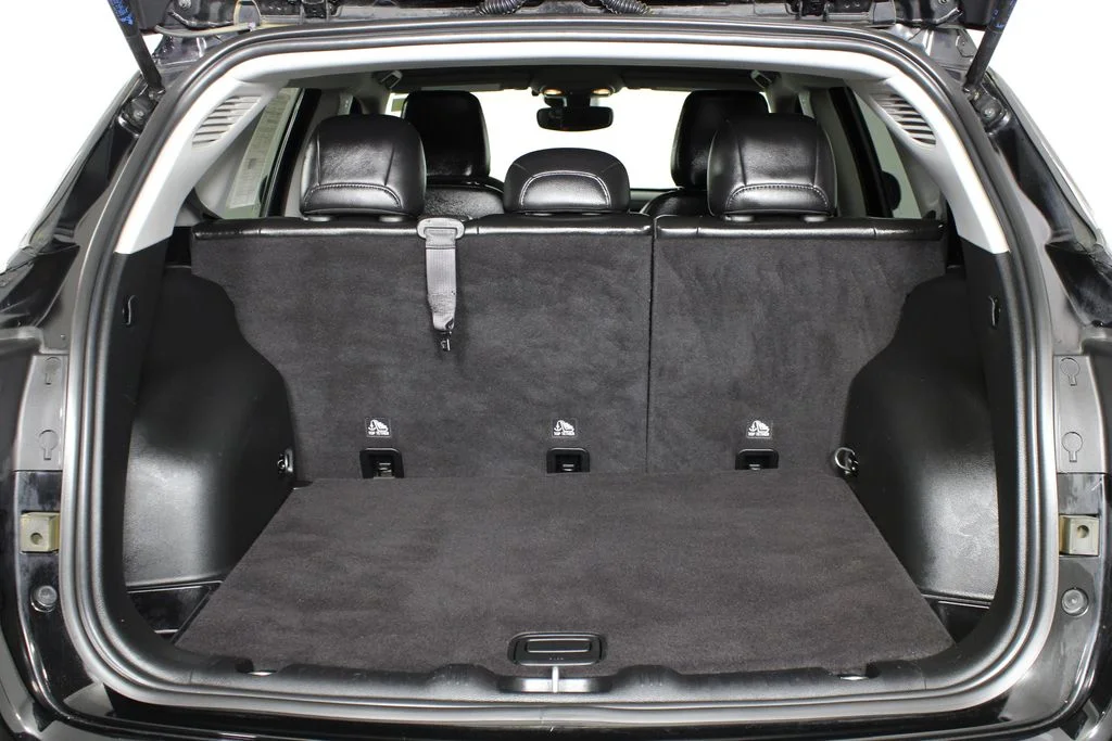 Used 2022 Black Jeep Trailhawk image 7