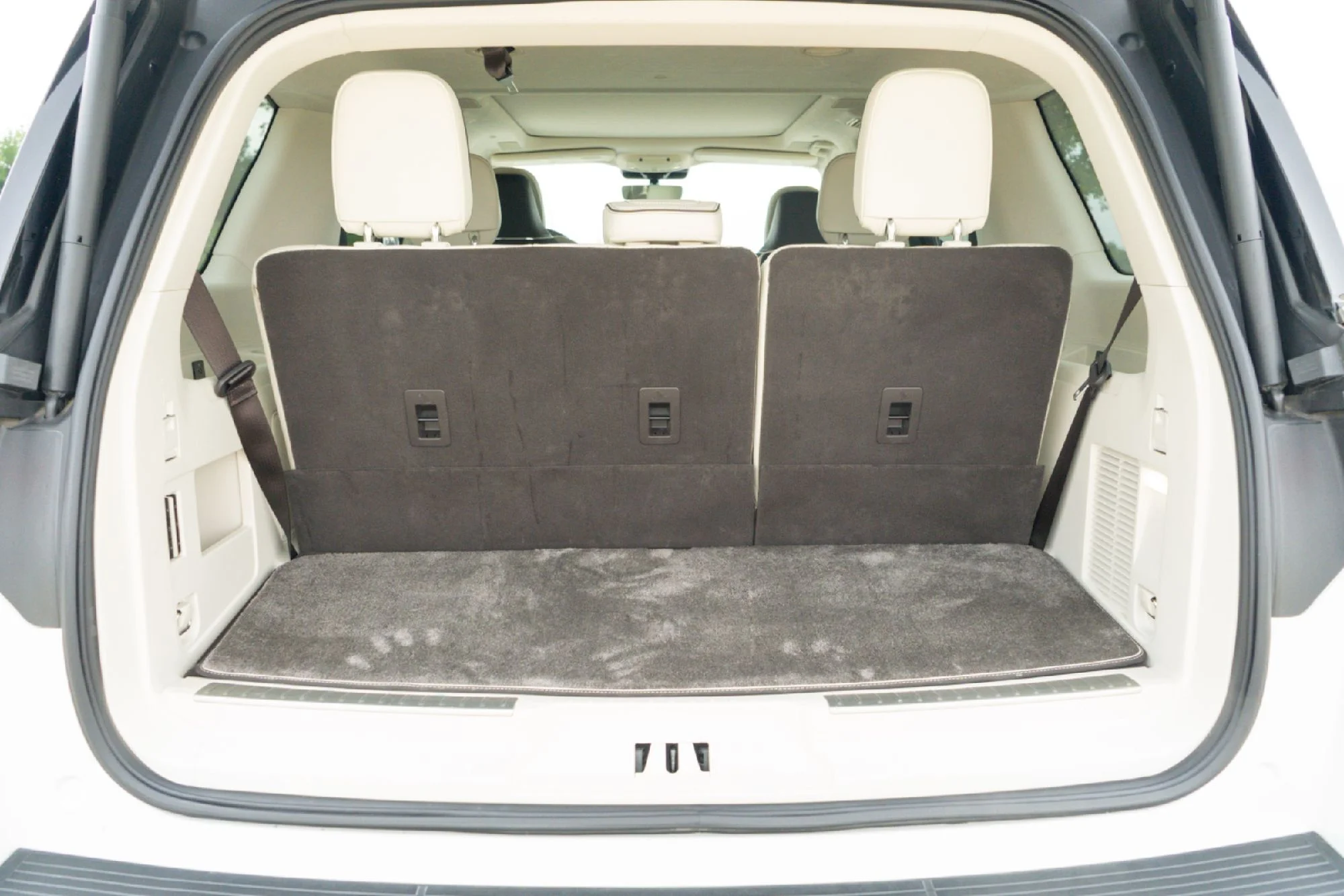 Used 2024 White Lincoln Black Label image 30