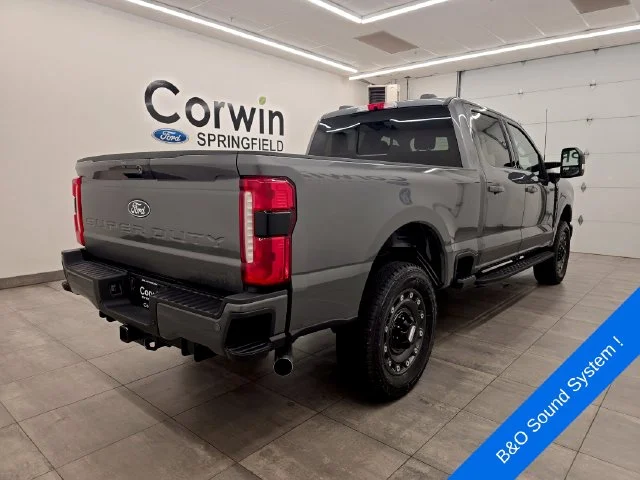New 2027 Carbonized Gray Metallic Ford F-250® XLT image 5