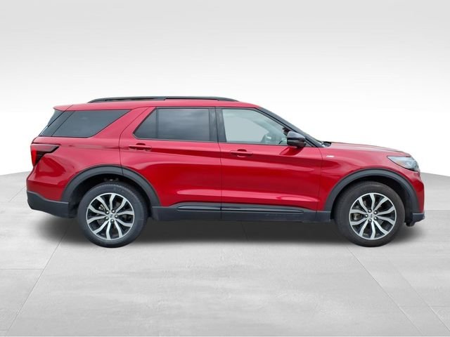 Used 2025 Red Ford ST-Line image 13
