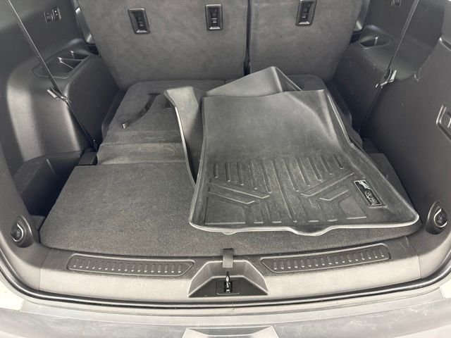 Used 2019 White GMC SLE-2 image 26