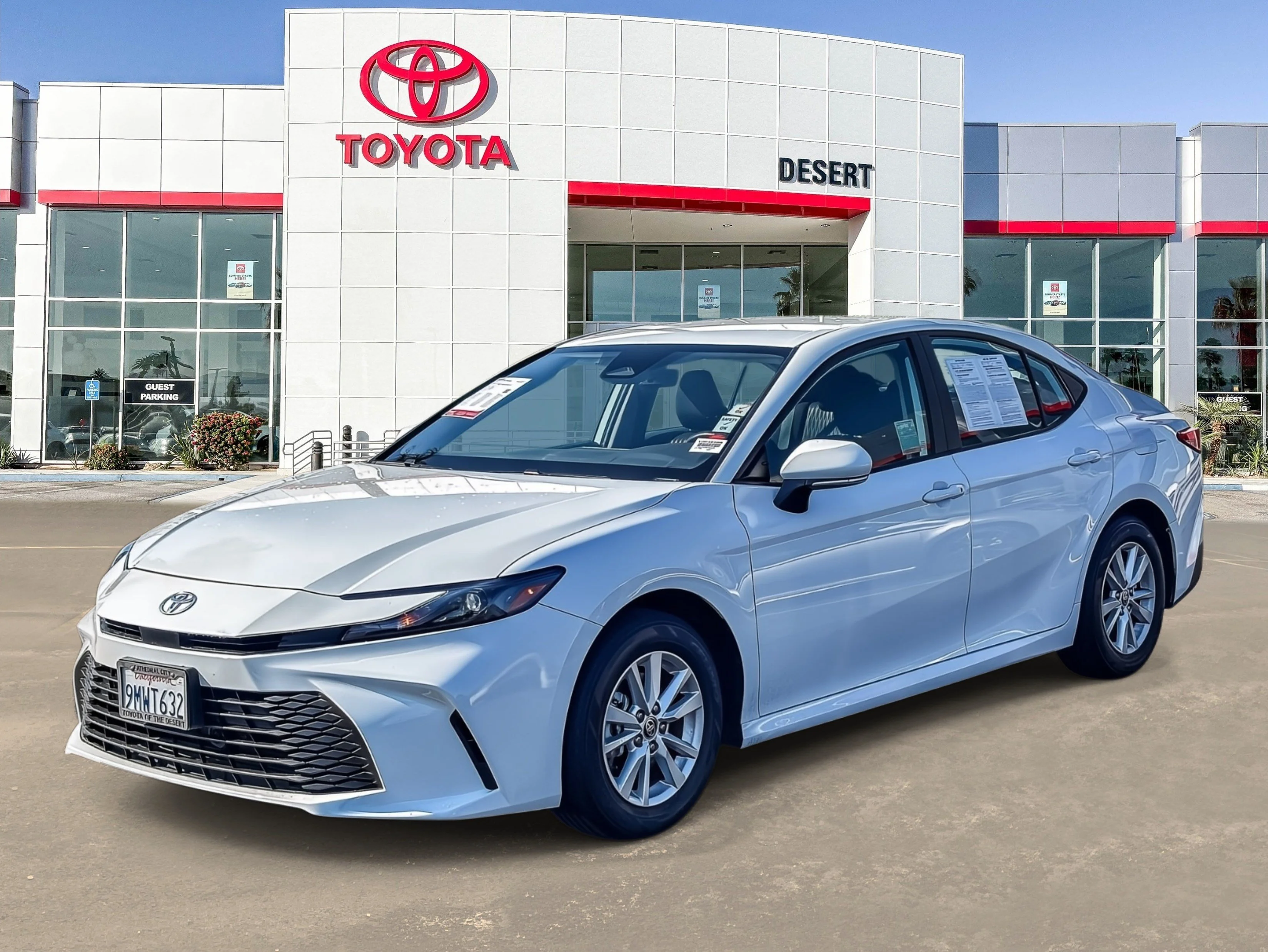 Used 2025 Ice Cap Toyota LE image 3