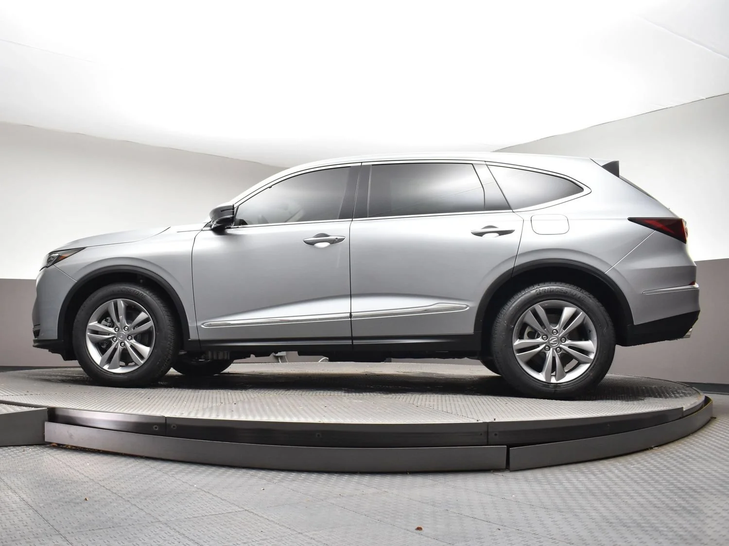 New 2026 Solar Silver Metallic Acura 4MDX image 44