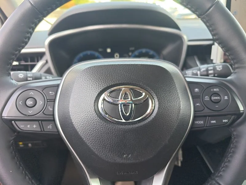 Used 2026 Beige Toyota XLE image 11