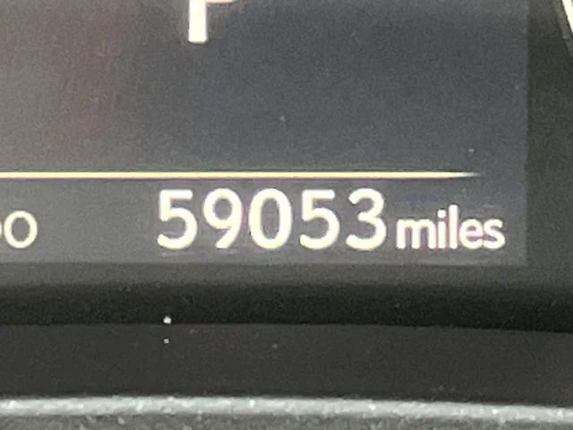 Used 2019 White Lexus 300h image 46