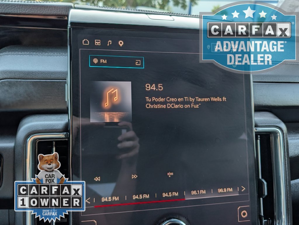 Used 2025 Sterling Metallic GMC Denali image 6