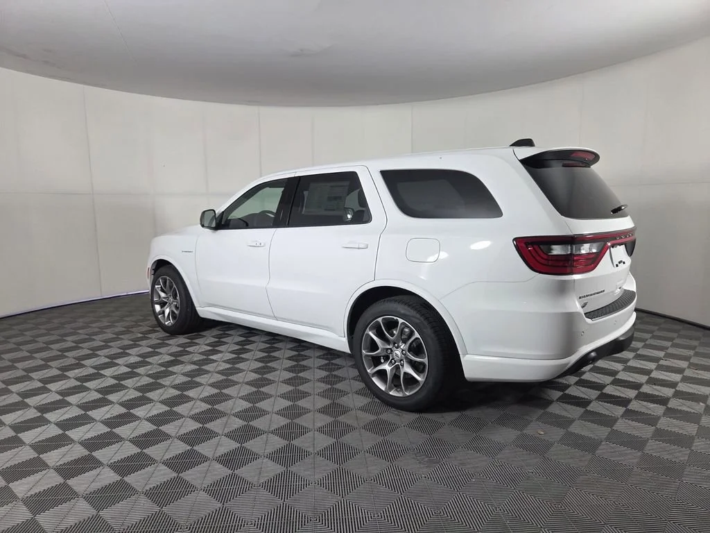 New 2026 White Knuckle Clear-Coat Exterior Paint Dodge GT HEMI V8 image 7