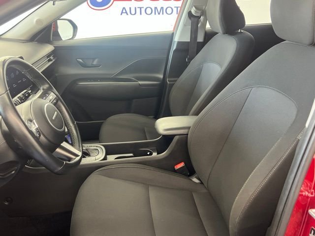 2025 Hyundai Kona SEL - Photo 3