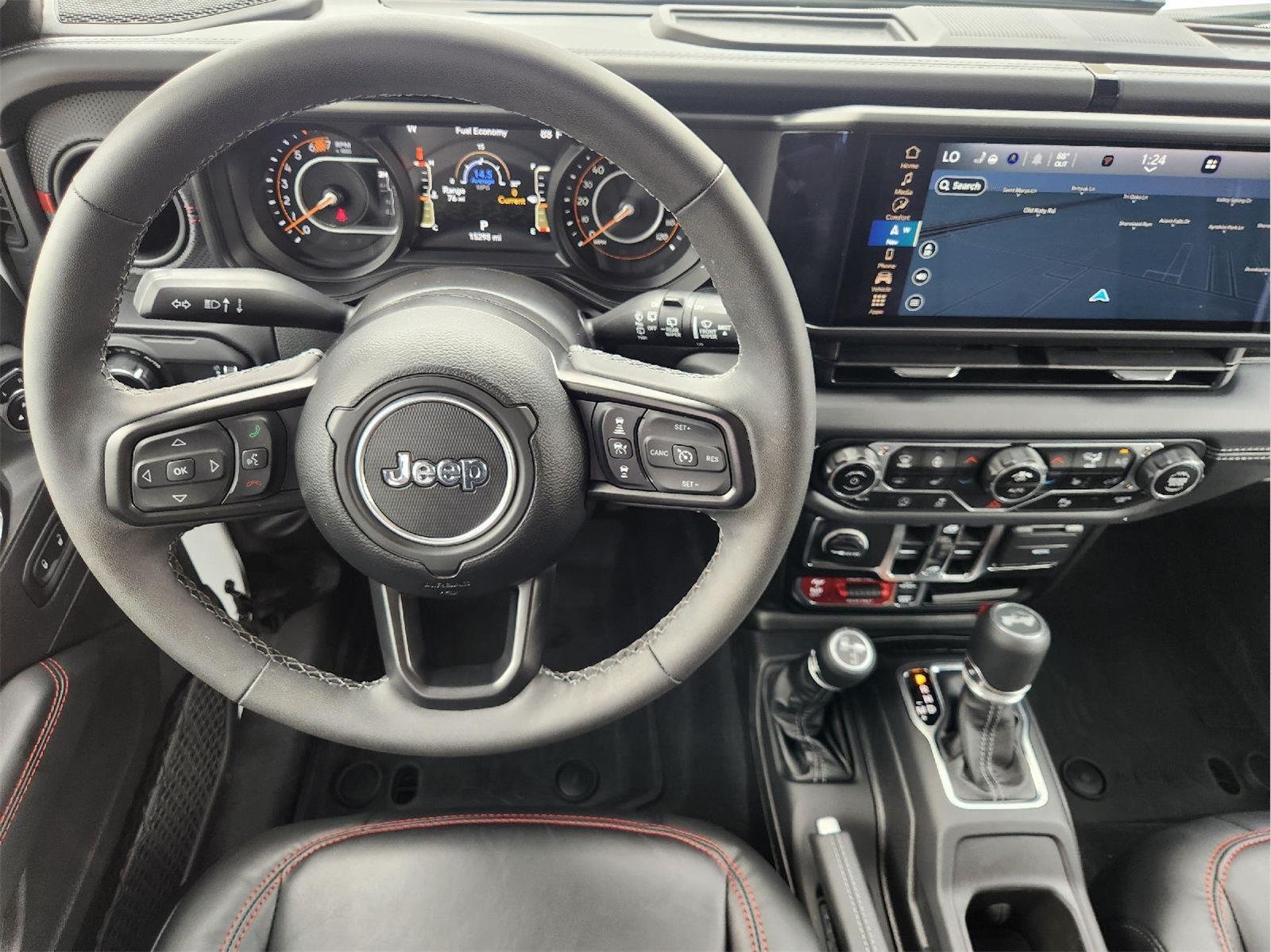 2025 Jeep Wrangler photo 28 of 34