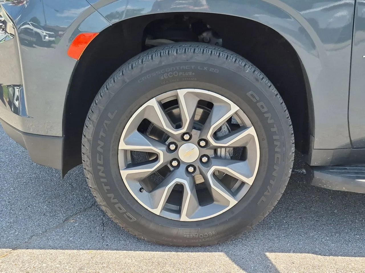 Used 2021 SHADOW GRAY METALLIC Chevrolet LT image 34