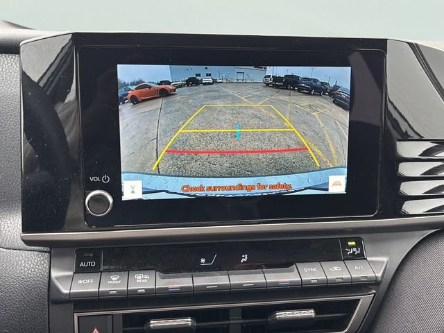 2025 Toyota Camry LE - Photo 26