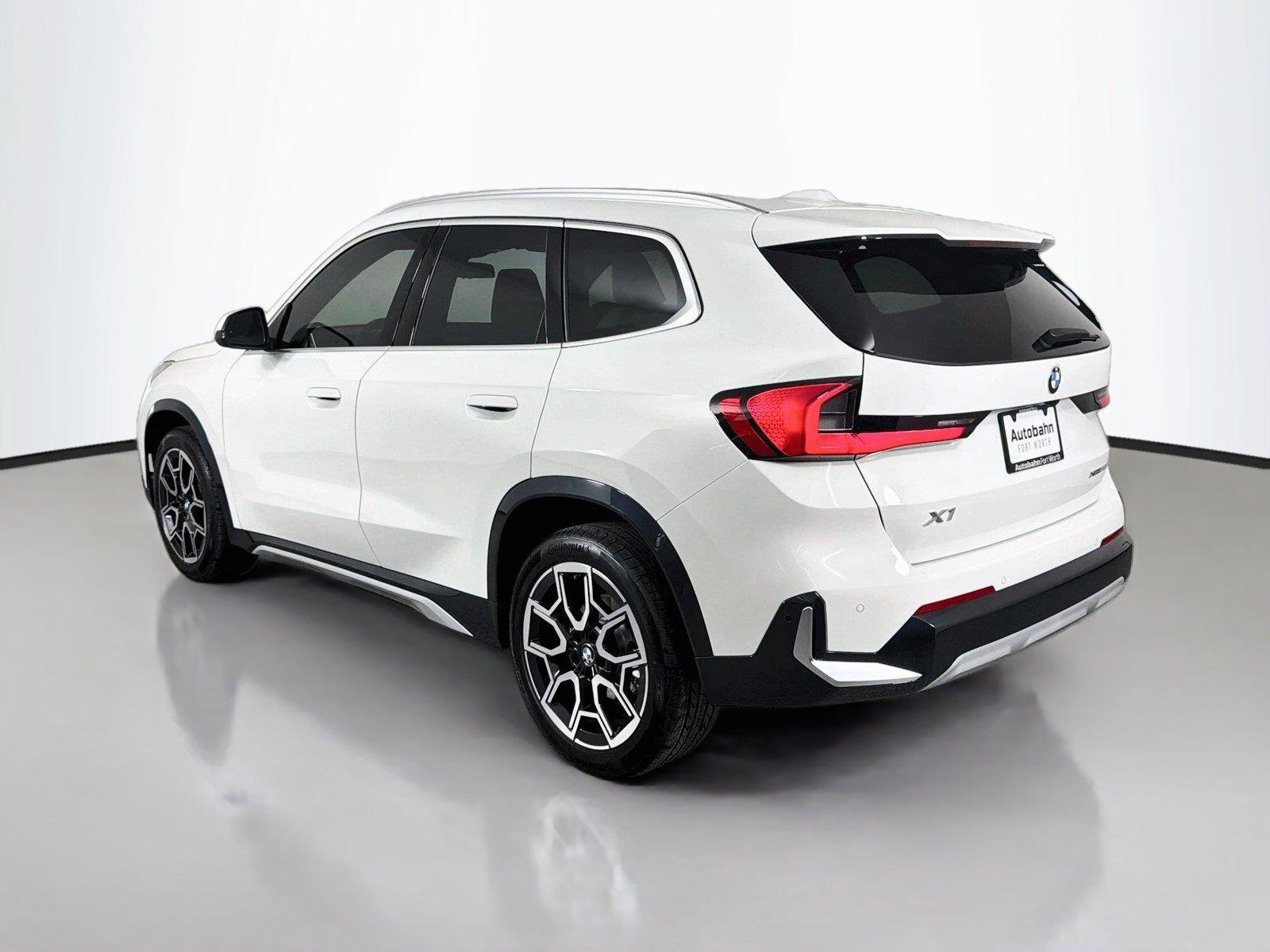 New 2026 Alpine White BMW xDrive28i image 7