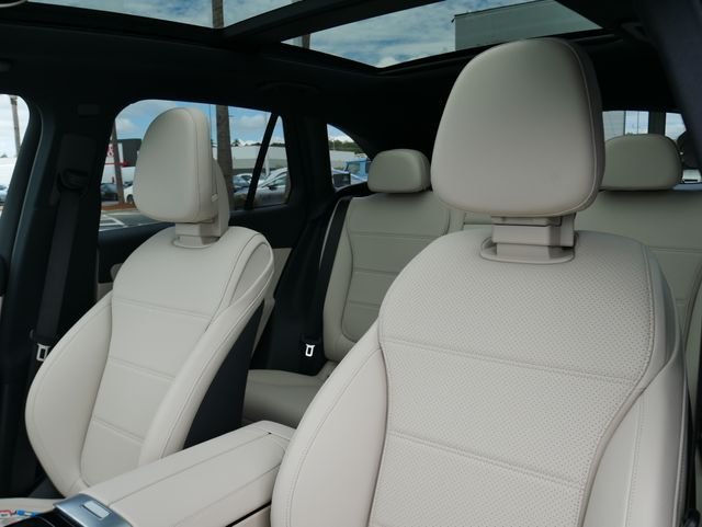 New 2027 Graphite Grey Metallic Mercedes-Benz GLC 300 image 17