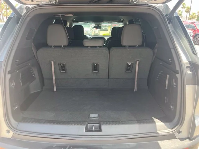 Used 2025 Gray Chevrolet LT image 29