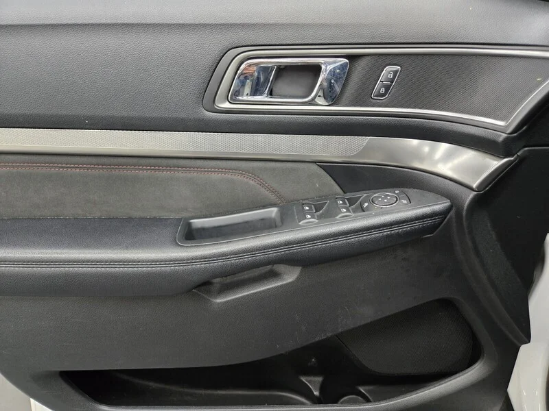 Used 2018 WHITE PLATINUM Ford XLT image 15
