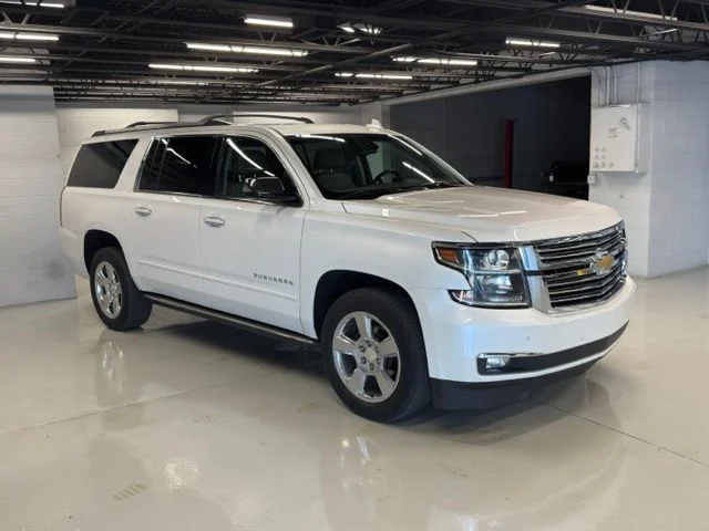 Used 2018 Beige Chevrolet Premier image 3