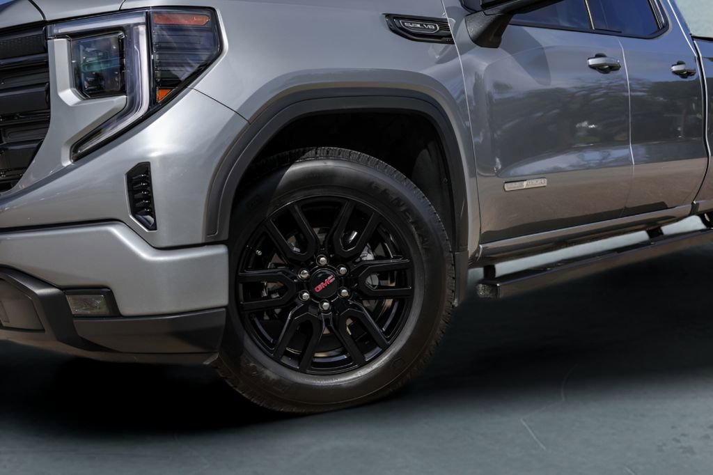 Used 2024 Sterling Metallic GMC Elevation image 4