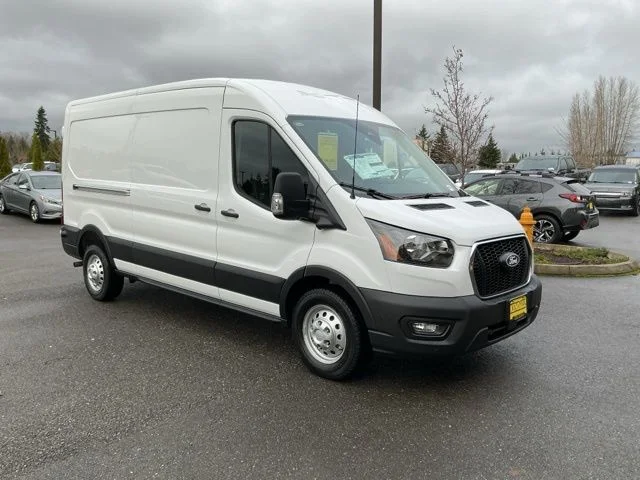 New 2026 Oxford White Ford Base image 3