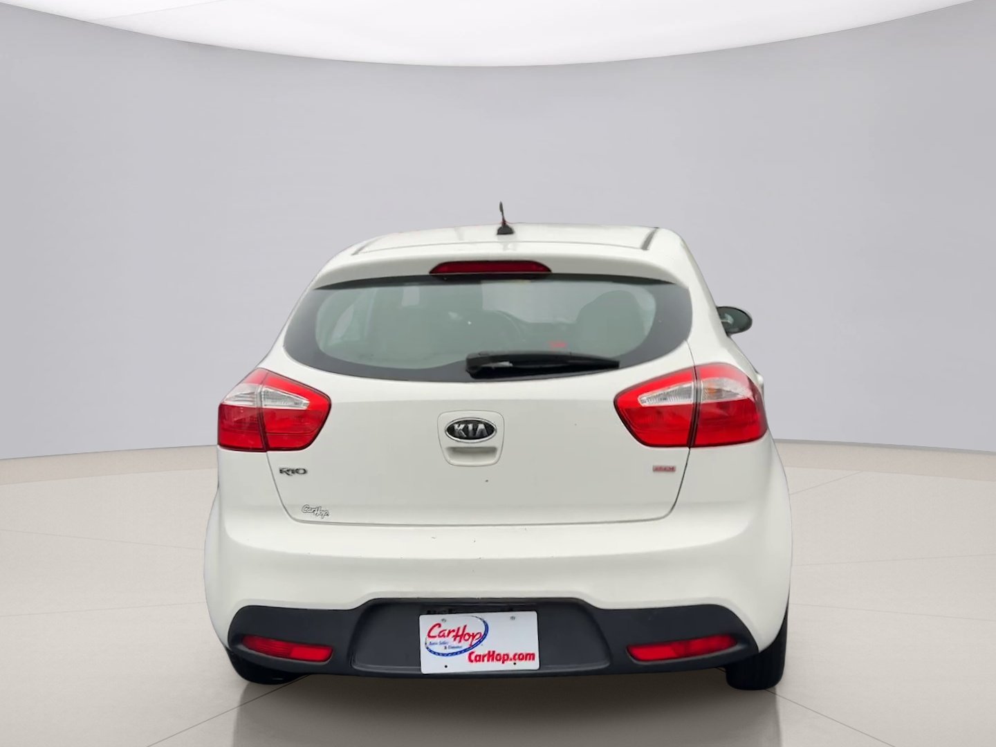 Used 2012 White Kia EX image 4