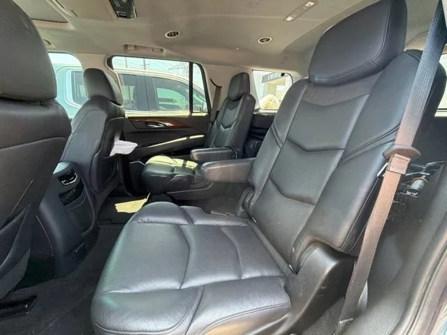 Used 2020 SHADOW METALLIC Cadillac Premium Luxury image 6