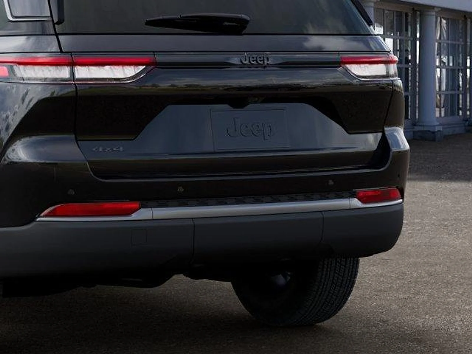 New 2026 Diamond Black Crystal Pearl-Coat Exterior Paint Jeep Altitude 4x4 image 13