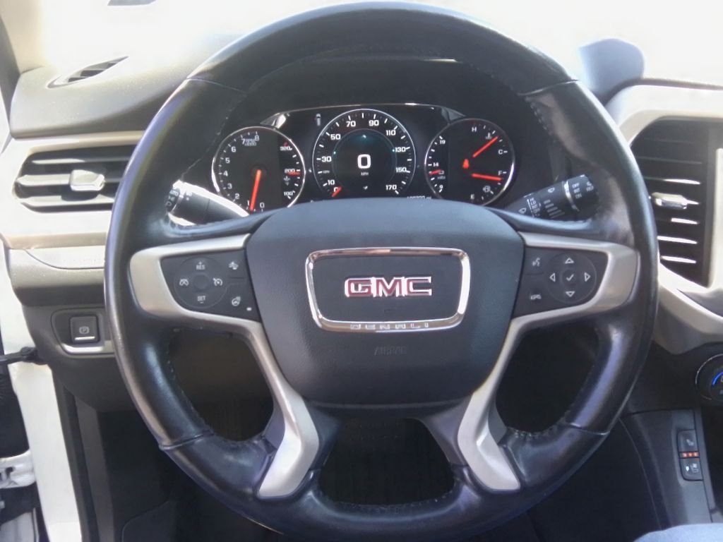 Used 2017 White GMC Denali image 9